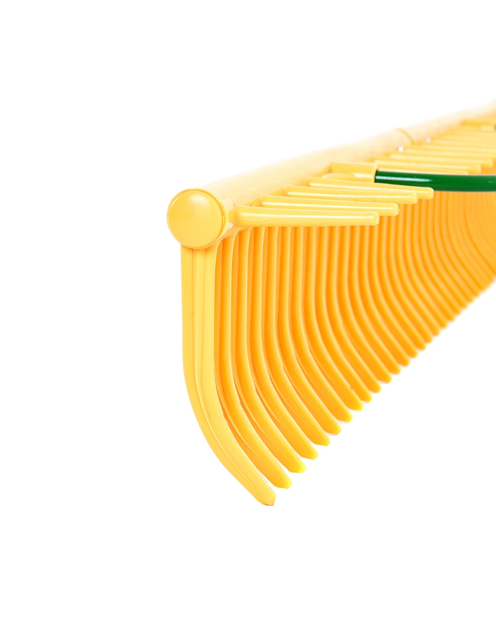 Chelwood® 32P® polypropylene grass and leaf rake head profile