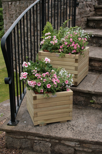 Darwin Square Planter